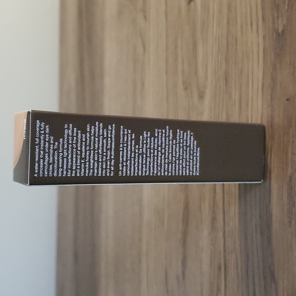 Becca Ultimate Coverage Longwear Concealer - Birch - Picture 4 of 12